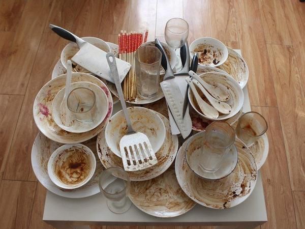 梦到把很脏的餐具全部洗干净,梦见很多脏碗脏盘子没洗图4
